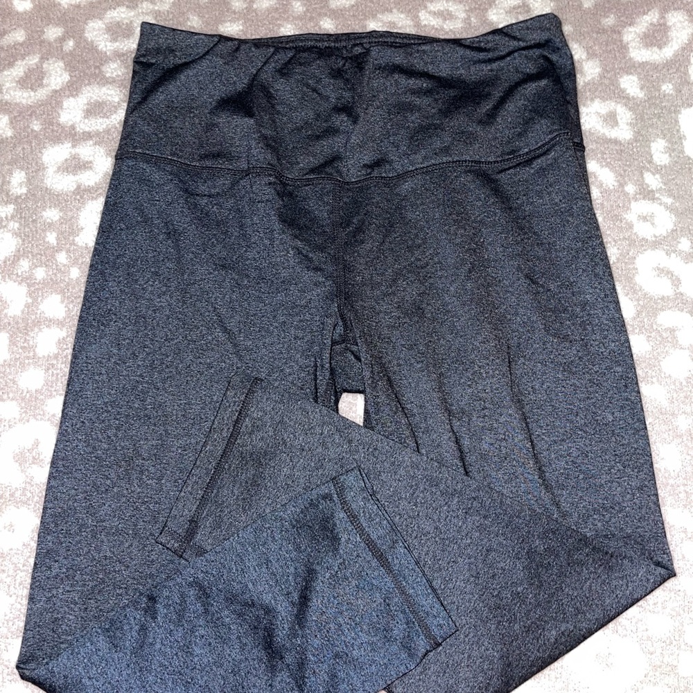 Dark grey work out leggings